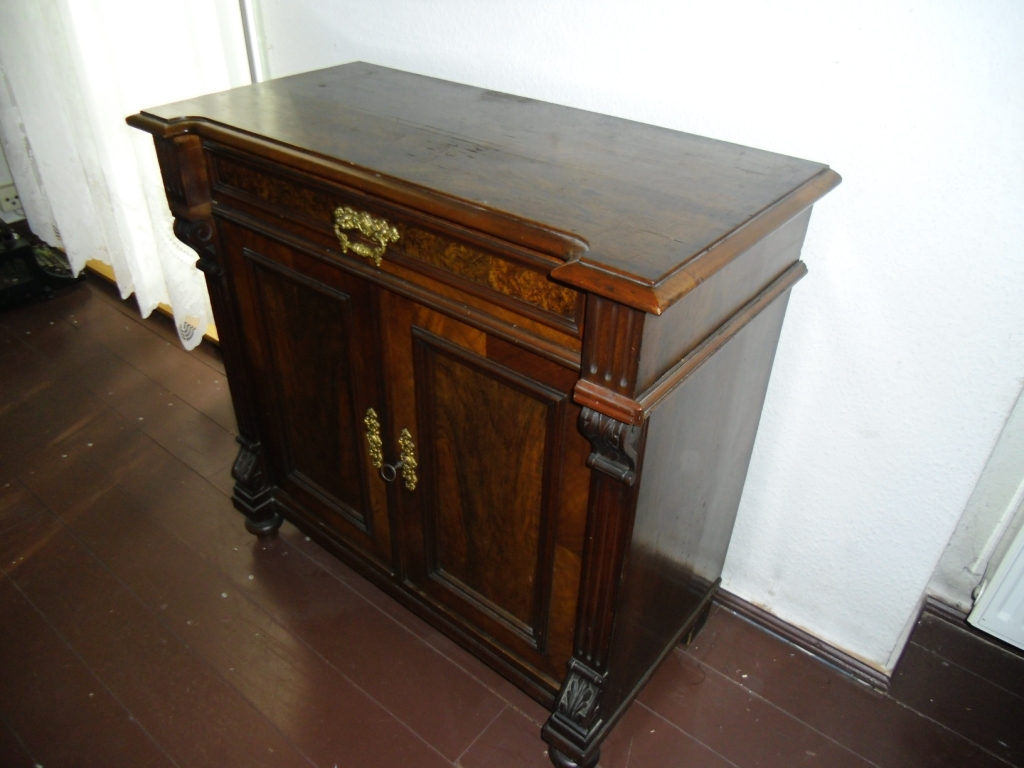 Schrank, klein