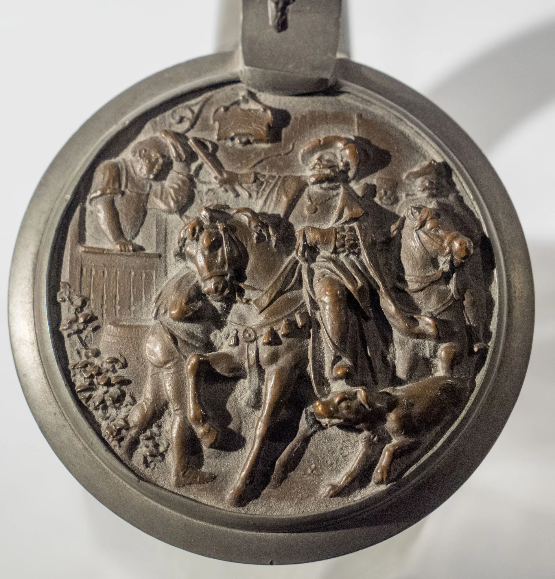 2021-11-03 Alter Humpen mit Zinndeckel002.jpg