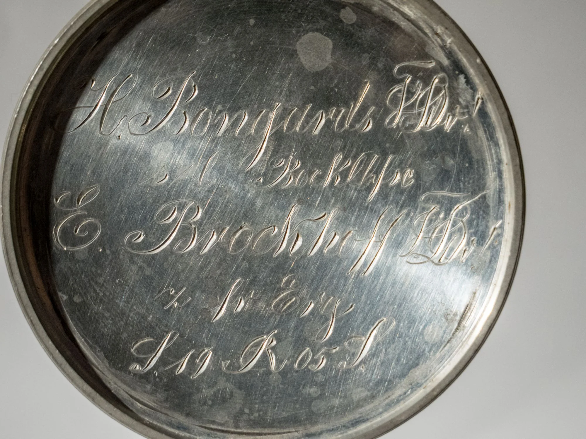 2021-11-03 Alter Humpen mit Zinndeckel003.jpg