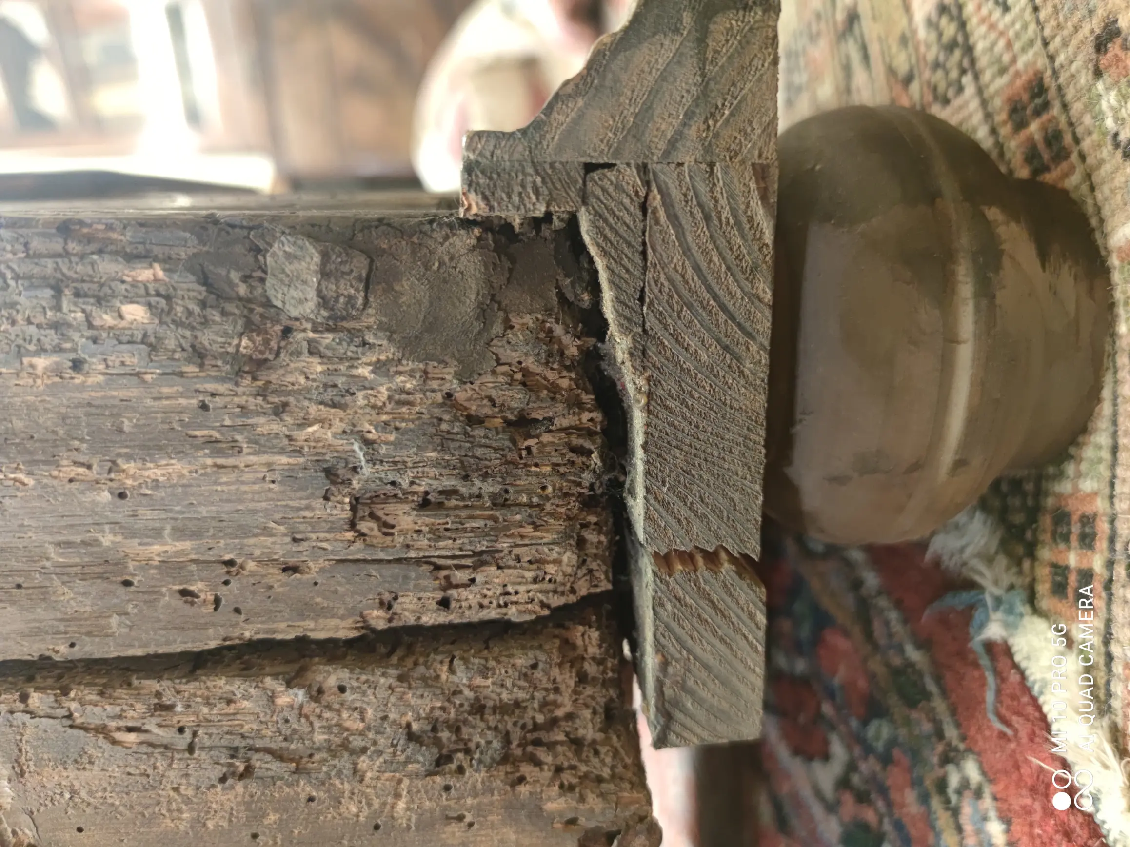 Gesims unten klein.jpg