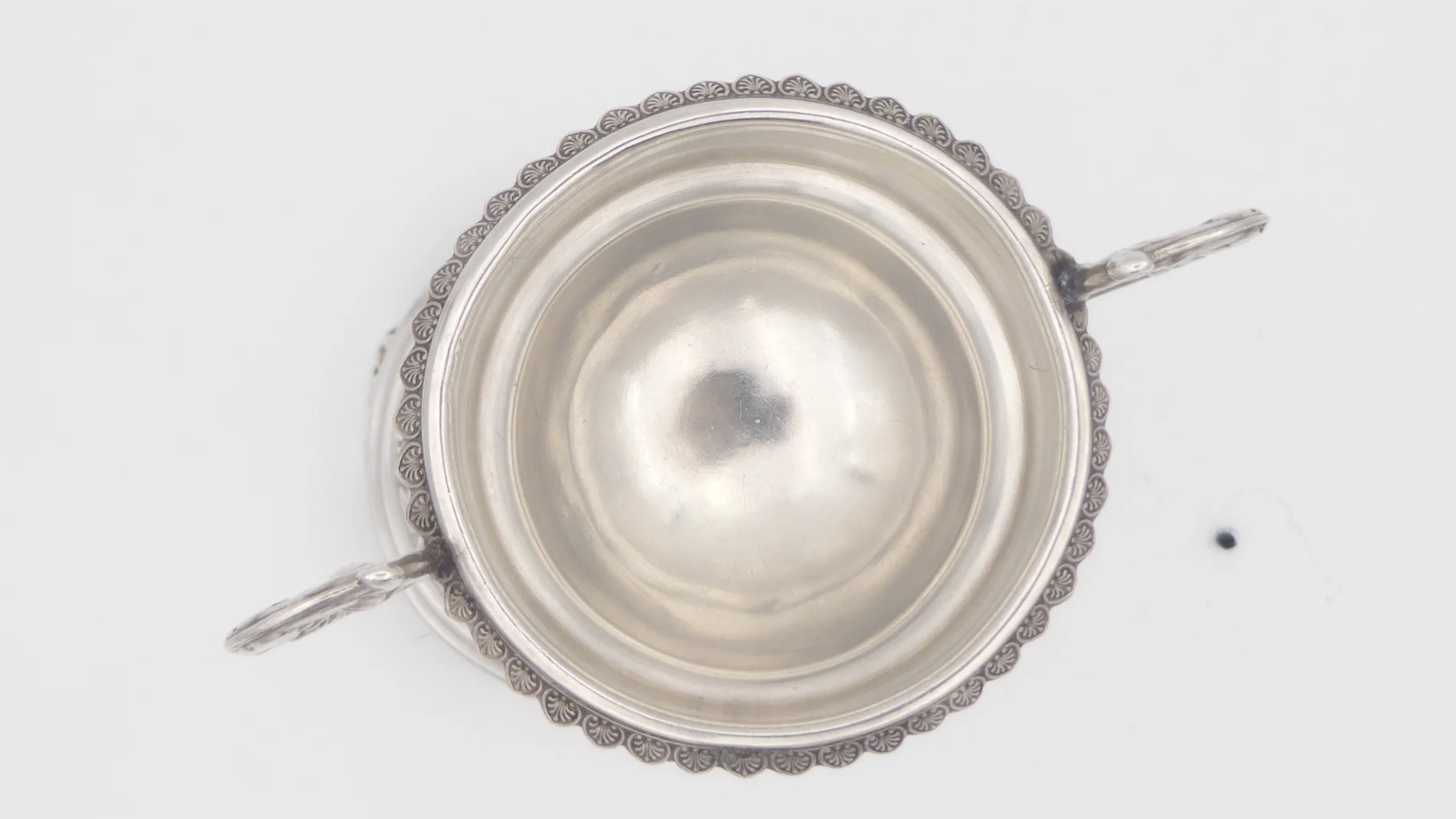 Breite von Griffende zu Griffende ca.10,8 cm