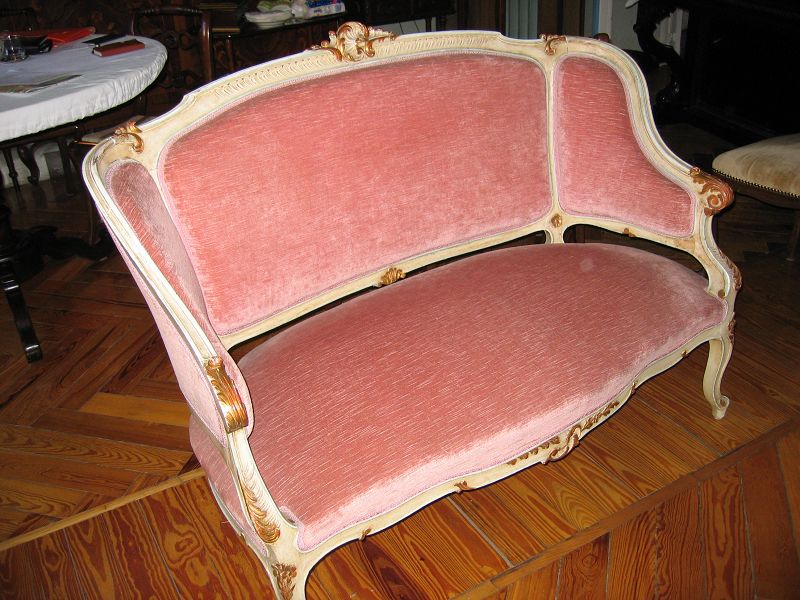 k-Sofa_LouisXVI.jpg