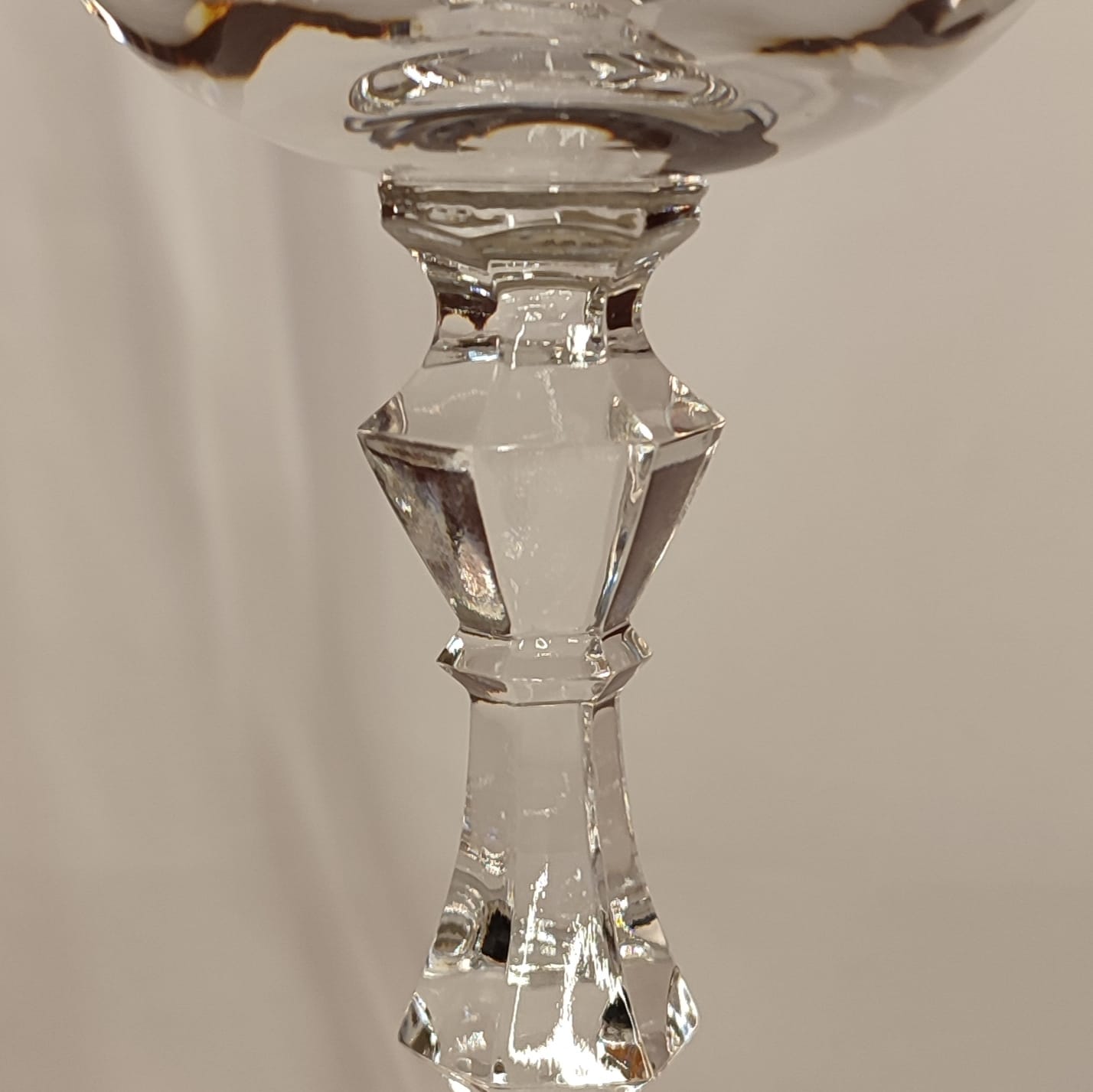 4 Glas Hals.jpg