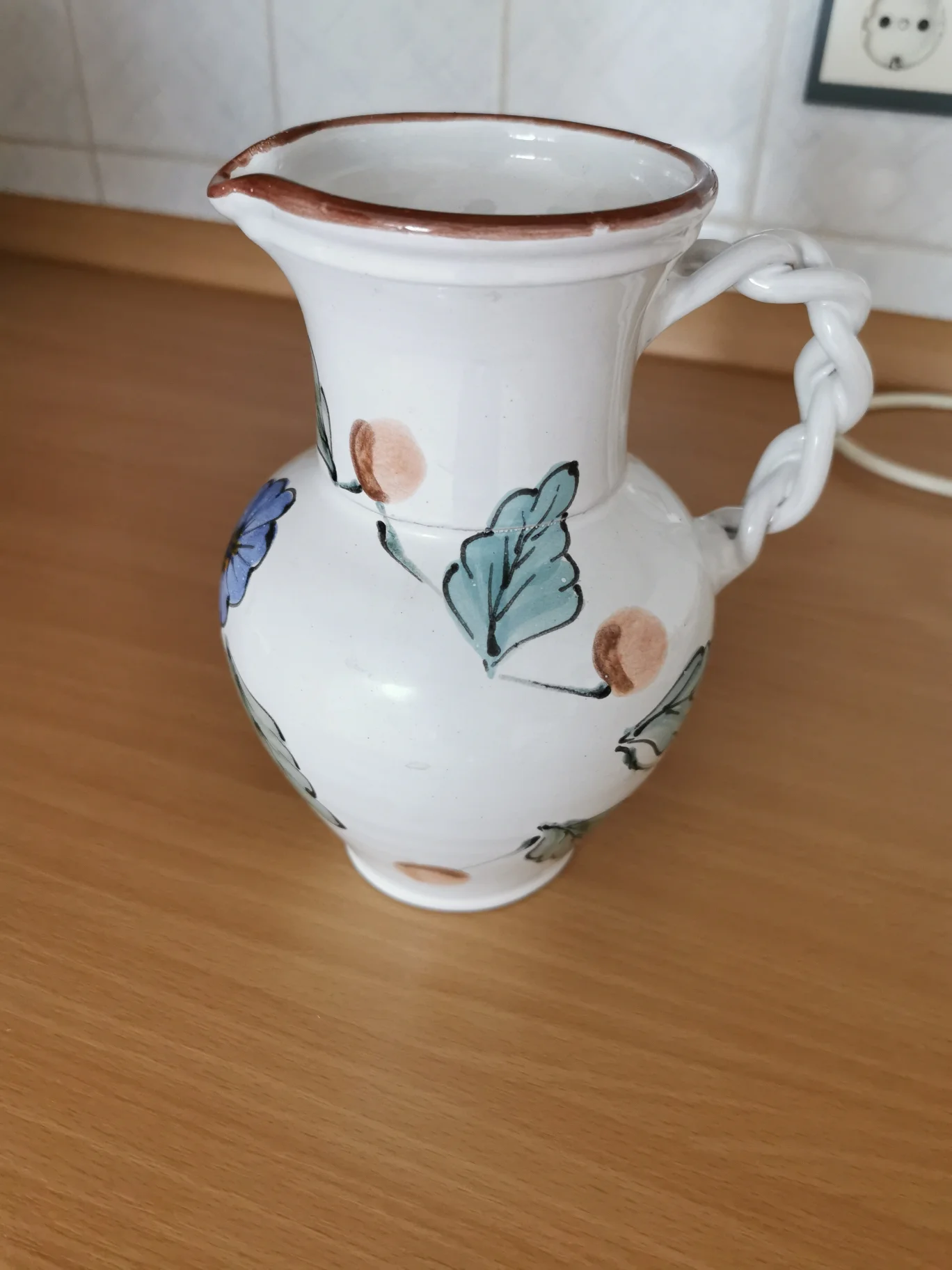Weißer Krug 1