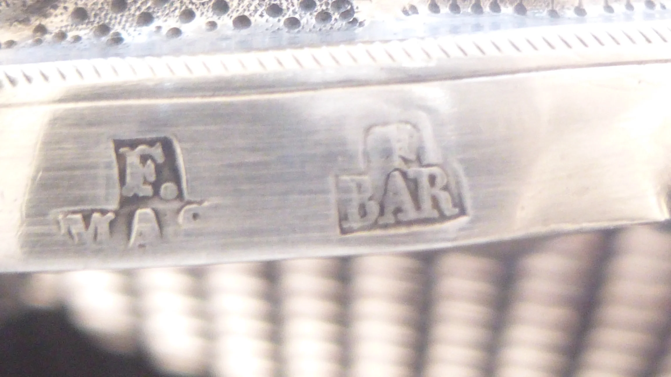 Silberstempel BAR für Barcelona