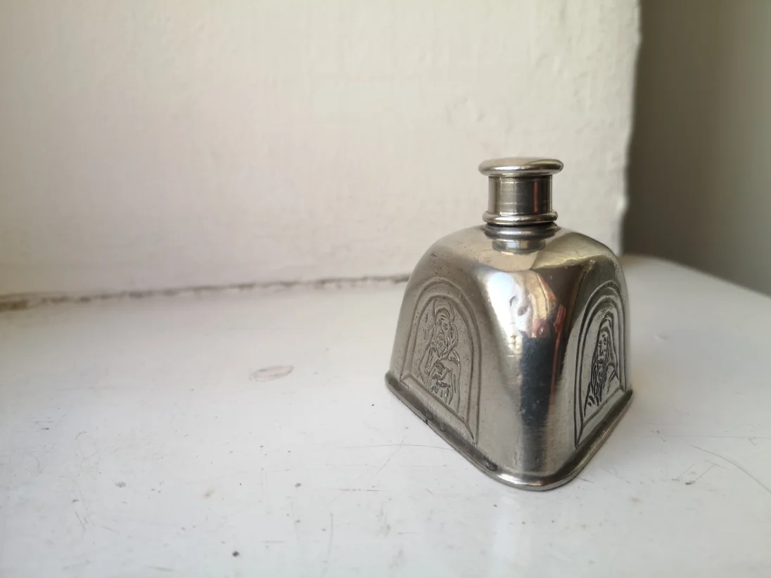 flakon002.jpg