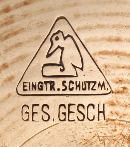Dresdner Kunstgewerbe Boehme & Hennen G.m.b.H
